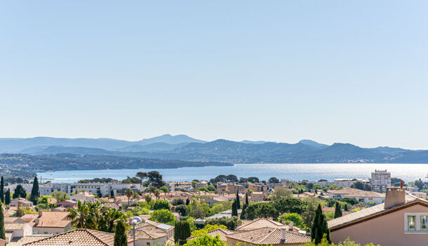 Villa / Maison 6 pièces  à vendre La Ciotat 13600