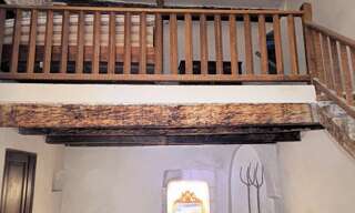 Immeuble  322 m² à vendre à Saint-Étienne-les-Orgues (04230)