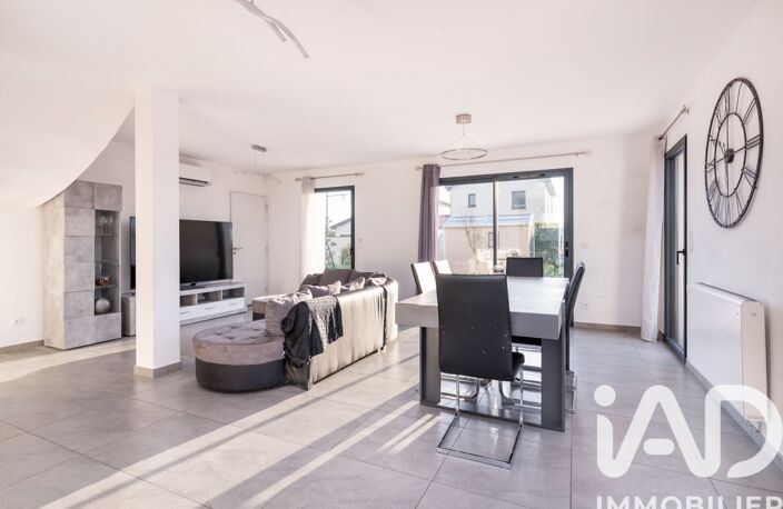 Vente Maison/villa 4 pièces — photo 2