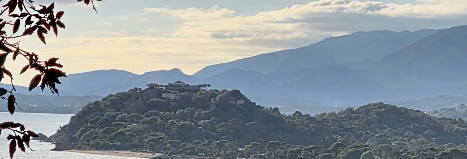 Maison 5 Pièces 126 m² à vendre à Lecci (20137)