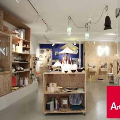 Commerce  192000 €