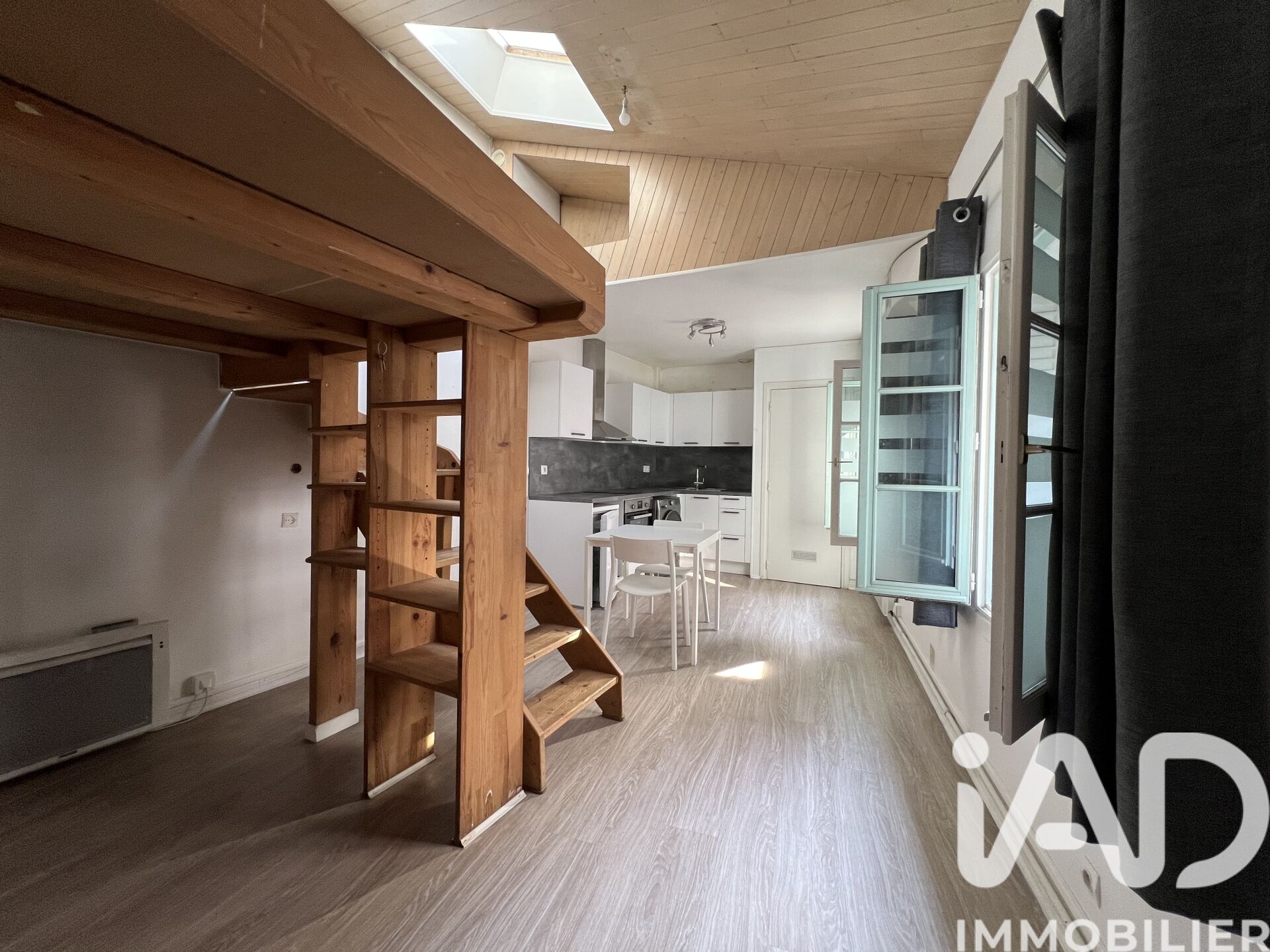 Vente Appartement 1 pièce - Photo 2