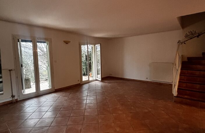 Vente Maison/villa 4 pièces — photo 2