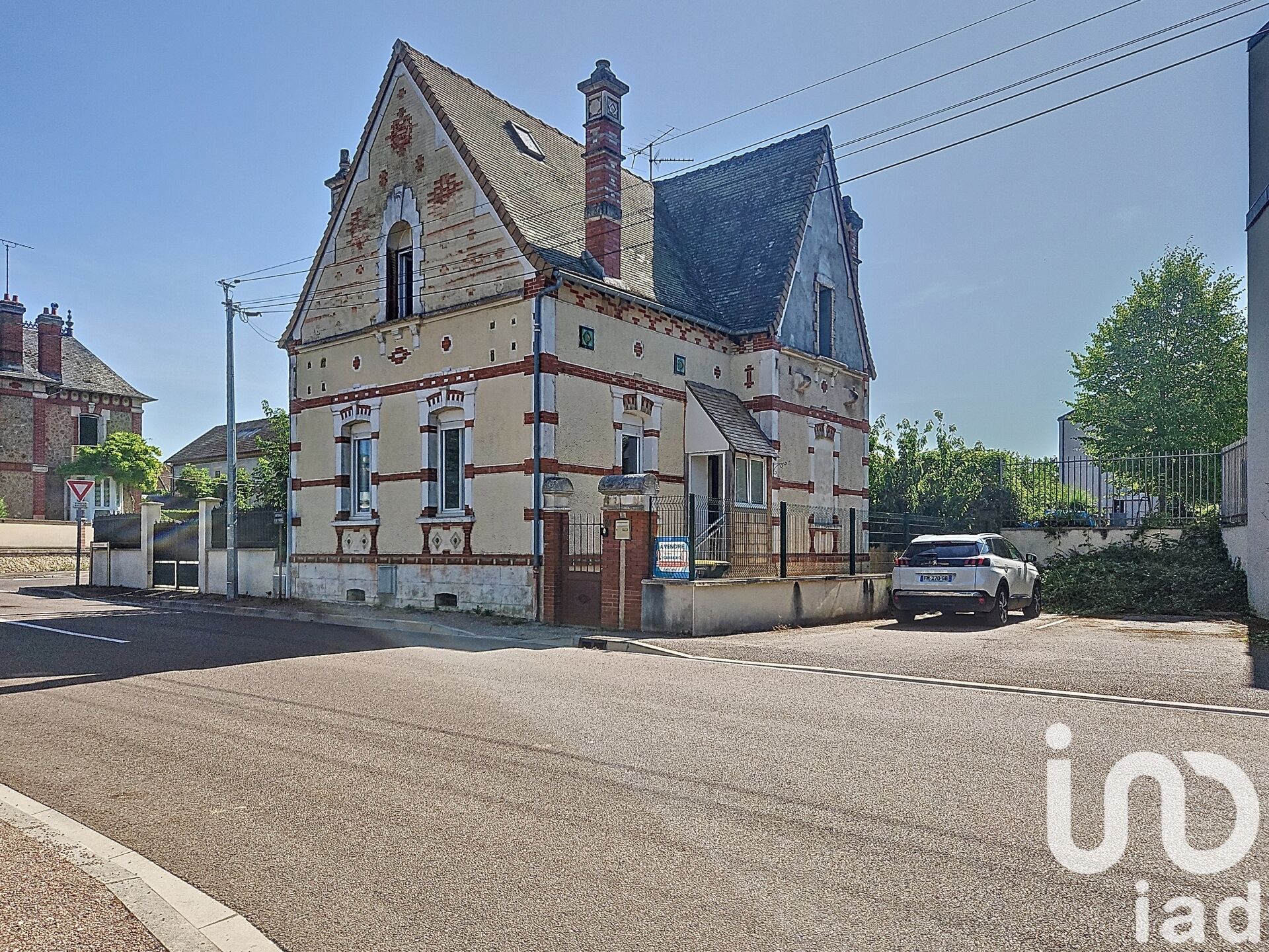 Joigny - 127m² - 7p. - 5ch.