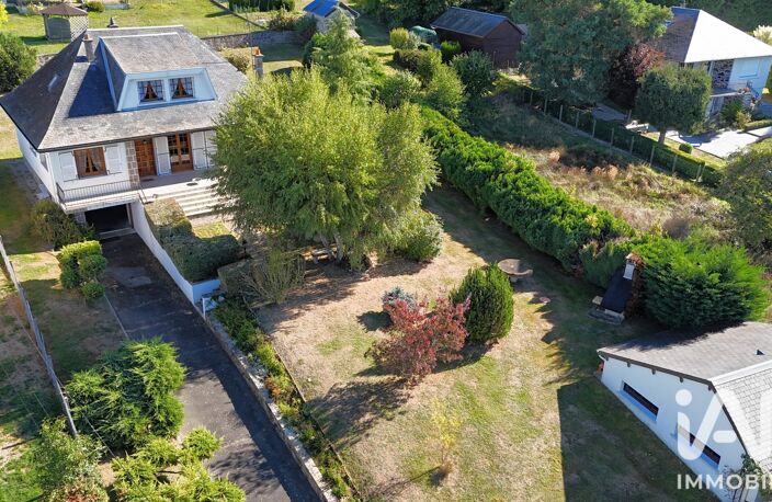Vente Maison/villa 8 pièces — photo 2