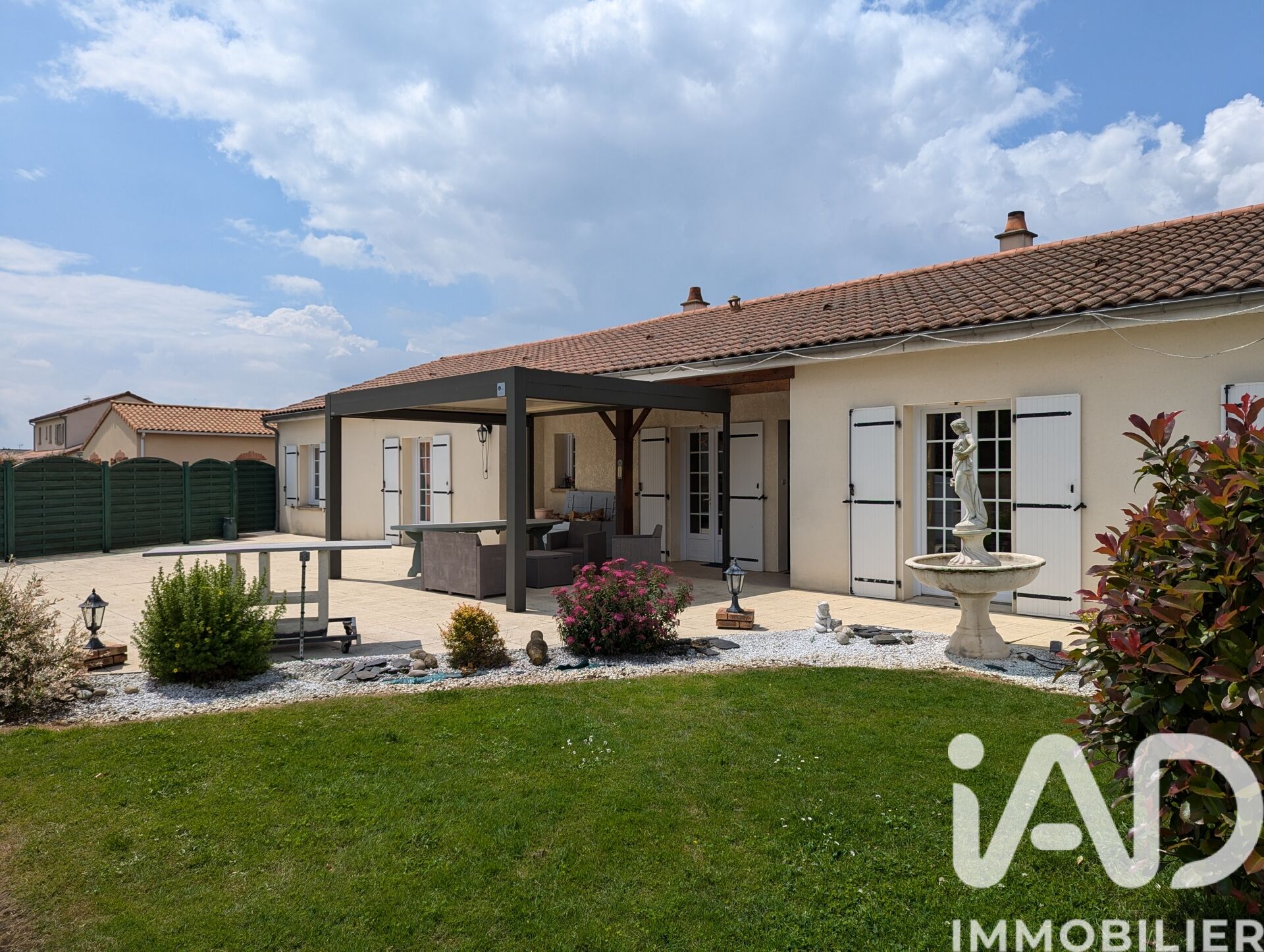 Thouars - 125m² - 7p. - 5ch.