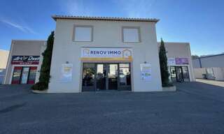 Commerce  400 m² à louer à Saint-Mitre-les-Remparts (13920)