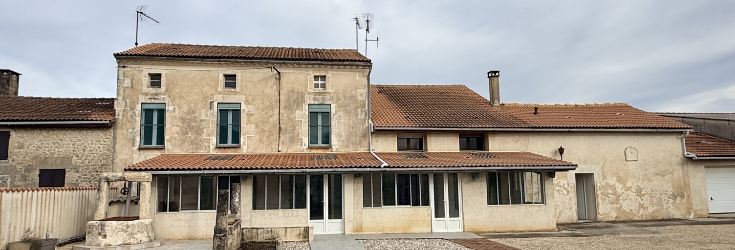 Maison 11 Pièces 296 m² à vendre à Saint-Genis-de-Saintonge (17240)