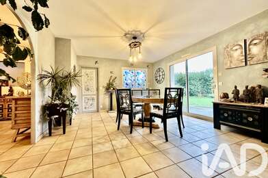 Maison 9 pièces 398000 €