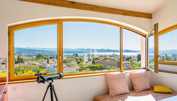 Villa / Maison 6 pièces  à vendre La Ciotat 13600