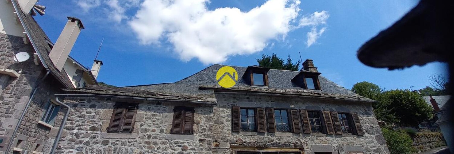 Maison 8 Pièces 150 m² à vendre à Murat (15300)