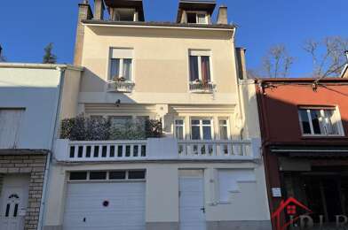 Maison 11 pièces 197000 €