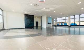 Local industriel 5 Pièces 500 m² à vendre à Chasseneuil-du-Poitou (86360)