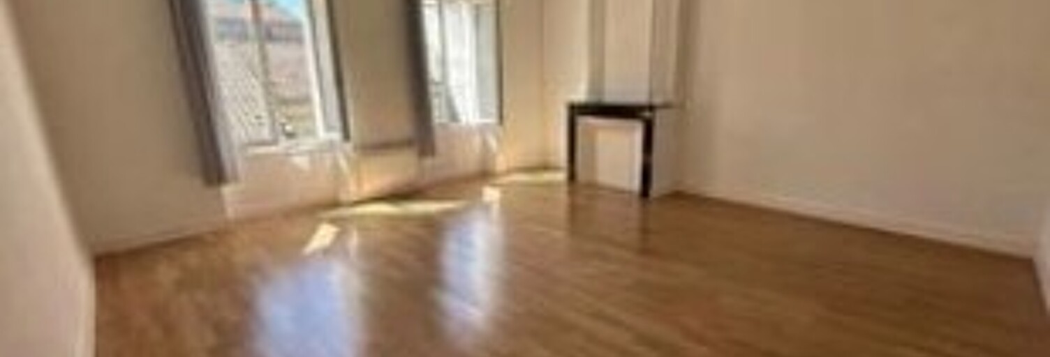 Maison 3 Pièces 78 m² à louer à Saint-Estèphe (33180)