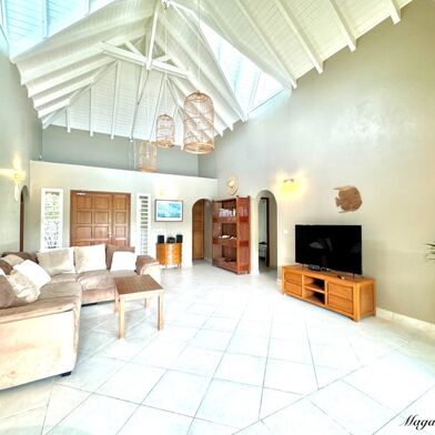 Maison 5 pièces 599000 €