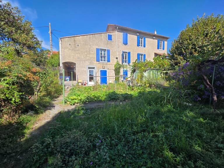 ALES (30)A vendre secteur Chantilly belle maison 5 chambres entierement rénovée d'environ 140m² habitable sur un terrain clos de 500m² — photo 1