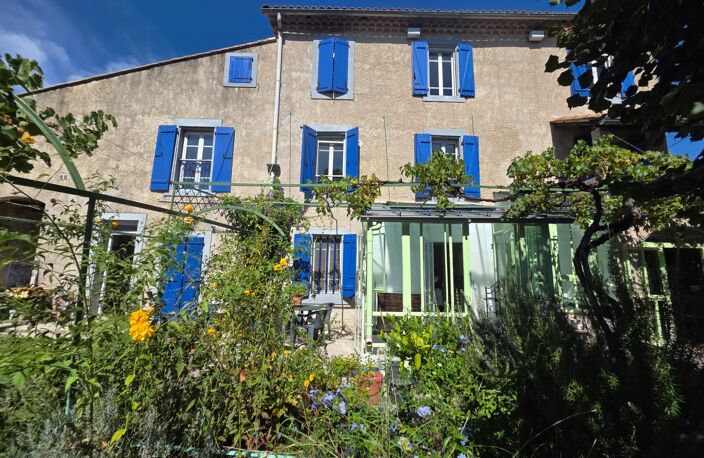 ALES (30)A vendre secteur Chantilly belle maison 5 chambres entierement rénovée d'environ 140m² habitable sur un terrain clos de 500m² — photo 3