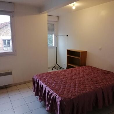 Appartement 1 pièces 915 €