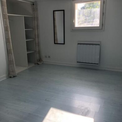 Maison 2 pièces 870 €