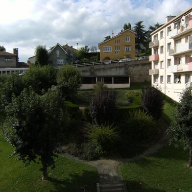 Appartement 3 pièces 585 €