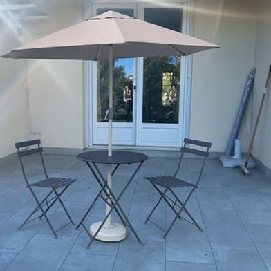 Appartement 1 pièces 700 €