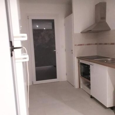 Appartement 3 pièces 770 €
