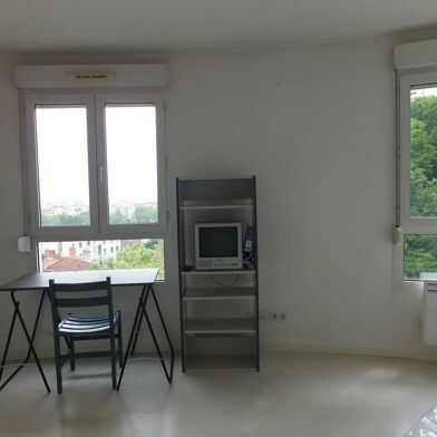 Appartement 1 pièces 600 €