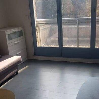 Appartement 1 pièces 550 €