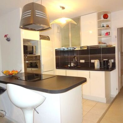 Appartement 3 pièces 1340 €