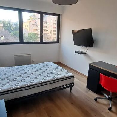 Appartement 2 pièces 900 €