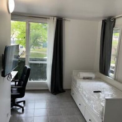 Appartement 5 pièces 560 €