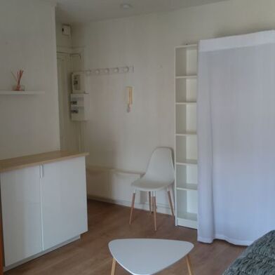 Appartement 1 pièces 360 €
