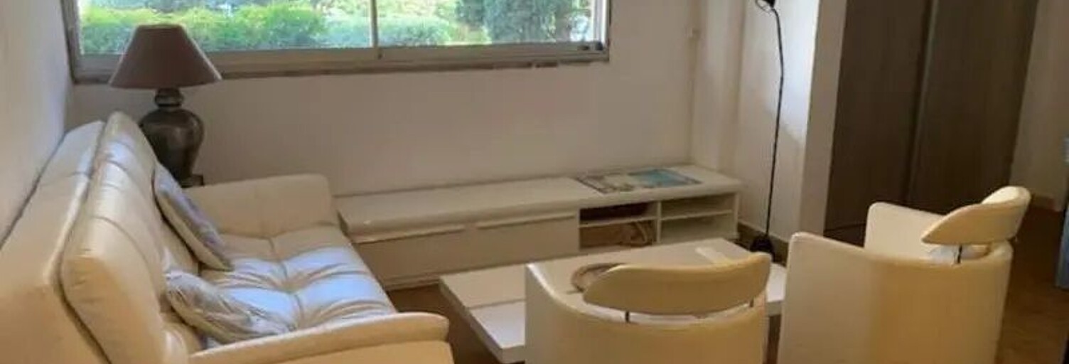 Appartement 1 Pièce 43 m² à louer à Hyères (83400)
