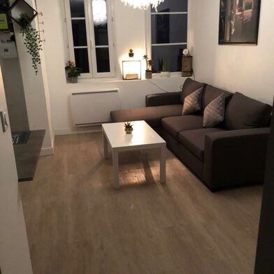 Appartement 3 pièces 700 €