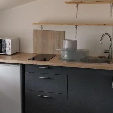 Appartement 1 pièces 390 €