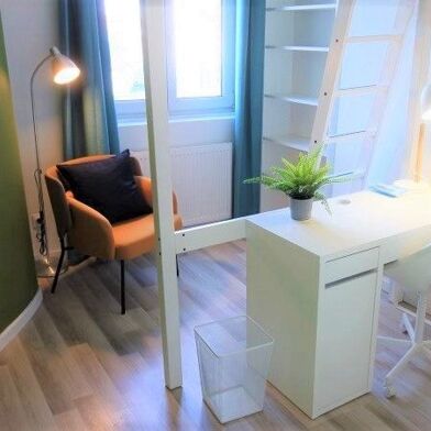 Appartement 1 pièces 590 €