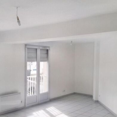 Appartement 1 pièces 700 €