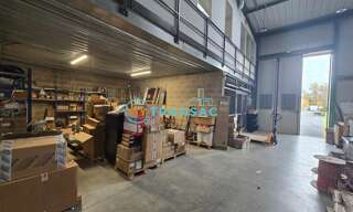 Local industriel  512 m² à vendre à Saint-Thibault-des-Vignes (77400)
