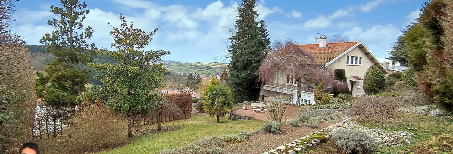 Maison 8 Pièces 218 m² à vendre à Thizy-les-Bourgs (69240)