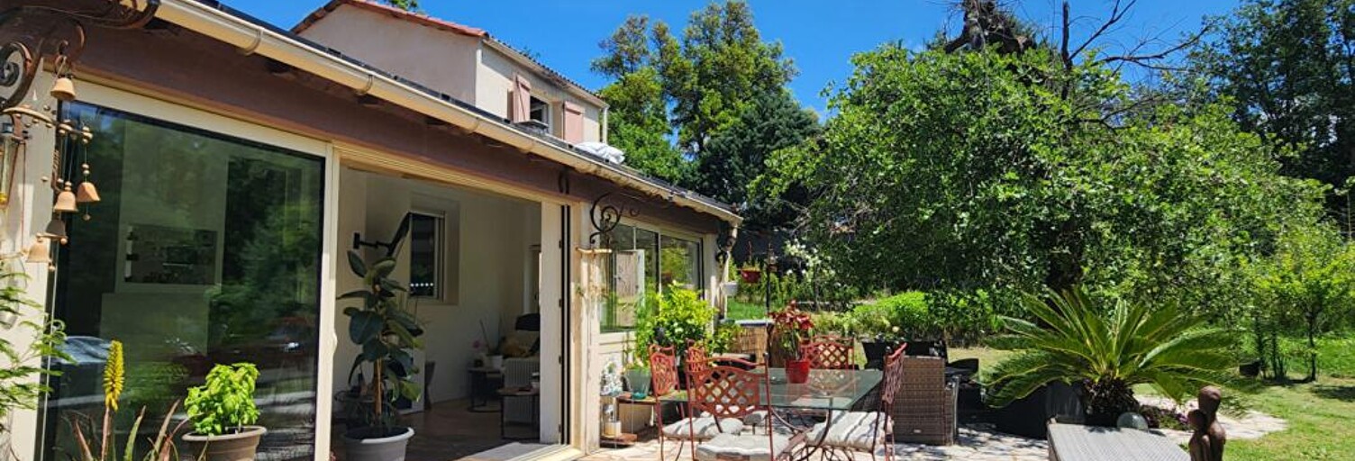 Maison 7 Pièces 140 m² à vendre à Bagnols-en-Forêt (83600)