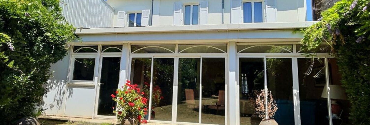 Maison 8 Pièces 212 m² à vendre à Niort (79000)