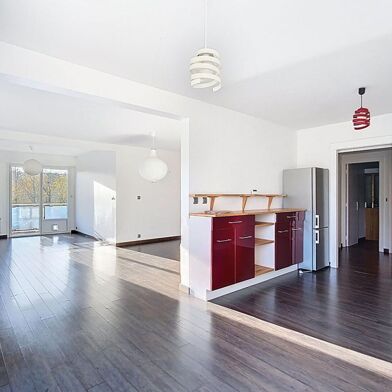 Appartement 5 pièces 205000 €