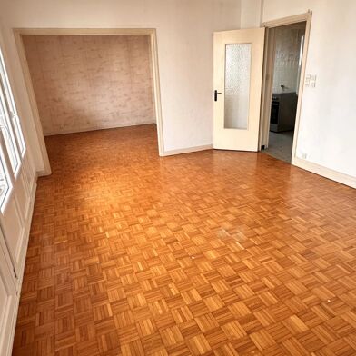 Appartement 5 pièces 145000 €