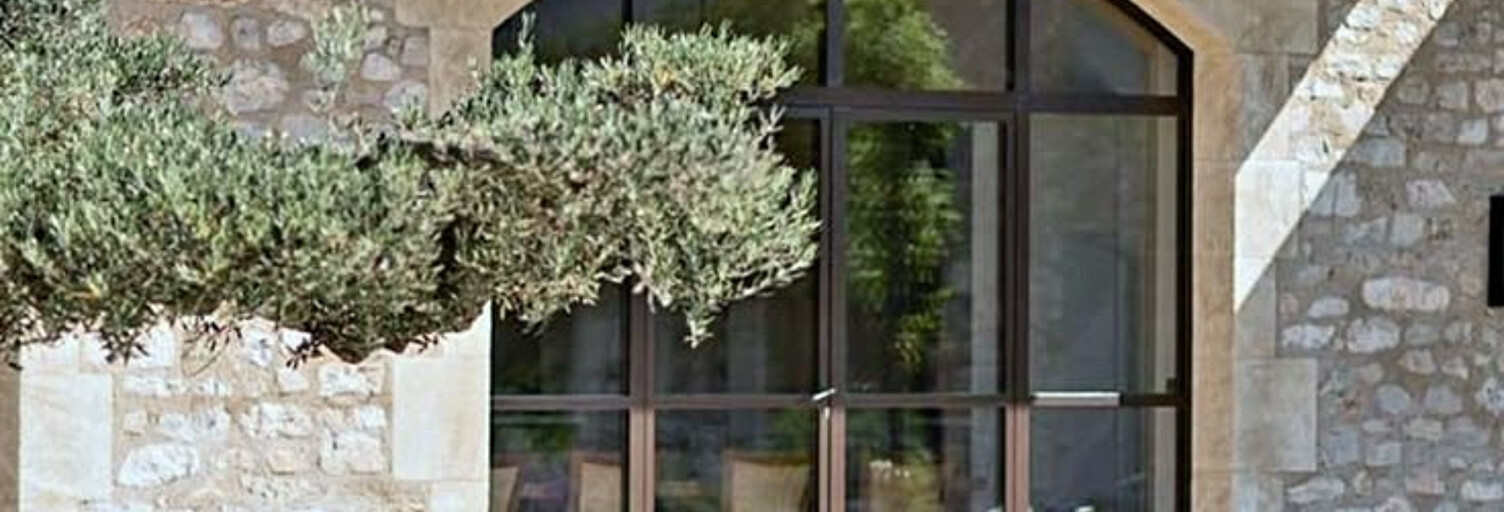 Maison 11 Pièces 350 m² à vendre à Fontvieille (13990)