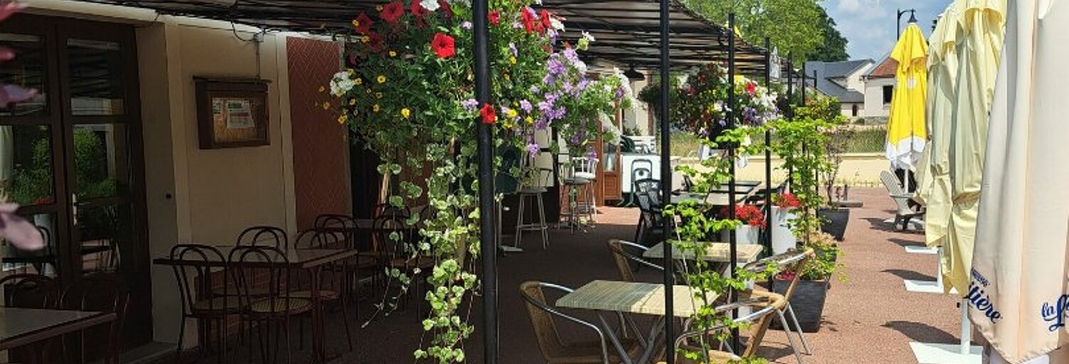 Commerce  160 m² à vendre à Moureuille (63700)