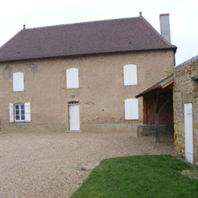 Maison 6 pièces 855 €