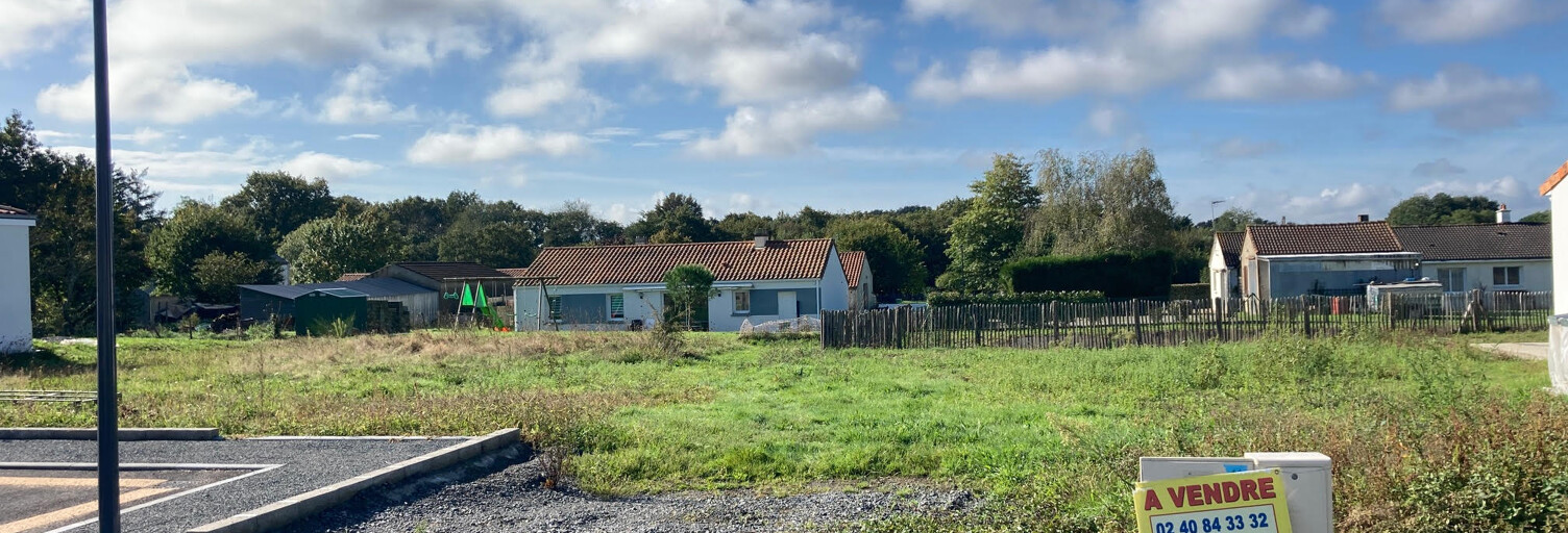 Terrain  395 m² à vendre à Saint-Philbert-de-Bouaine (85660)