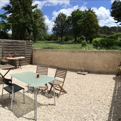 Appartement 3 pièces 990 €