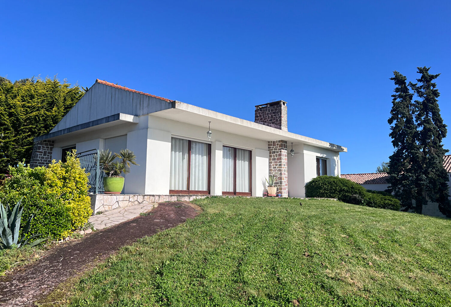 Maison Les Sables D Olonne 6 pièce(s) 125 m2 — photo 1