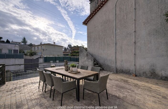 À Rénover - Haut de maison - Garage - Terrasse et Jardinet — photo 3